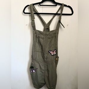 Camo green overalls with embroidery patches